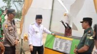 Pj Mukti Said Resmikan Tugu Garuda Putih