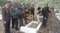 Ikuti Upacara Hari Kebangkitan Nasional ke 116, Dandim 0420/Sarko Tabur Bunga di Makam Pahlawan