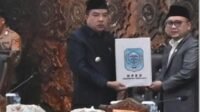 Paripurna Ranperda, Pj Bupati Mukti di Kejutkan Pertanyaan Menohok dari Fraksi Fraksi