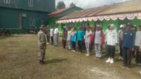 Jelang HUT RI, TNI Latih Siswa Siswi SMA N IV Sungai Manau Menjadi Paskibraka Tingkat Kecamatan