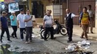 Cek Drainase Pasar, Pj Bupati Jangcik Minta Masyarakat Jaga Kebersihan Guna Hindari Kemampetan