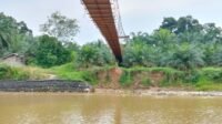 Usai Viral, Jembatan Penghubung Desa Koto Baru ke Desa Seling Akhirnya di Perbaiki