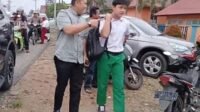 Bupati Merangin M Syukur Antar Anak ke Sekolah