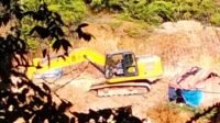 Empat Alat Berat Excavator Kades Sekancing Sapri Terpantau Sedang Jarah Emas Tambang Emas Ilegal