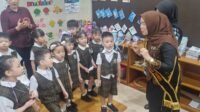 Hesti Haris Kunjungi PAUD Kurnia Global School Yang Raih Akreditasi Internasional Asal Inggris