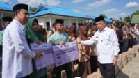 Gubernur Al Haris Kembali Salurkan Bantuan  DumiSake Tahun 2025 Bagi SMA, SMK, SLB