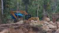 Dua Alat Berat Tambang Ilegal Milik Man Luluh Lantahkan Sungai Muaro Gobah Tabir Barat
