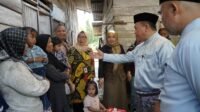 Tekan Angka Stunting di Provinsi Jambi, Gubernur Al Haris Turun Langsung Salurkan Sembako, Susu, Untuk Anak anak