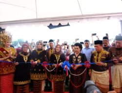 Gubernur Al Haris Launching “Jambi Elok Nian” dan Buka Parade Budaya serta Pameran Jambi Mantap Expo