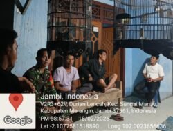 Komsos Malam Bersama Warga Jurus Jitu TNI Jaga Keamanan Lingkungan
