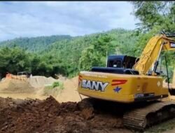 Kades Muara Siau: Terkait Berita Dirinya Sebagai Pemain Tambang Ilegal Menggunakan Alat Berat Itu Tidak Benar