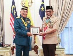 Mewakili Gubernur, ​Sekda Jambi Terima Anugerah Bintang Semangat Rimba dari Yang Dipertua Negeri Melaka