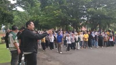 Bupati M Syukur Canangkan Budaya Malu Datang Terlambat dan Buang Sampah Sembarangan