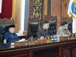 Ikuti Rapat Paripurna DPRD, Gubernur Al Haris Dukung Penguatan Ranperda Inisiatif Dewan