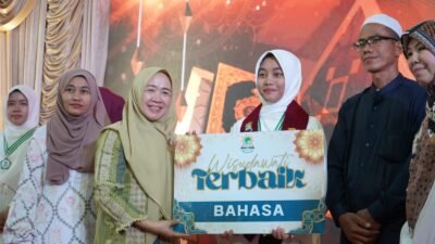 Hesti Haris Hadiri Wisuda Akbar Ponpes Darul Arifin ke-5