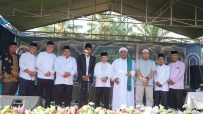 Sekda Zulhifni Hadiri Pengajian Akbar dan Haflah Akhirussanah Ponpes Al-Hafizh di Tabir Selatan