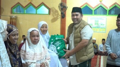 Bupati M. Syukur Salurkan Santunan dan Tinjau Kondisi Jalan di Pulau Kemang