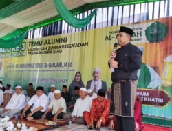 Haul KH Abdul Aziz, Bupati M. Syukur Cerita Kisahnya Minta Doa Restu Dari Almarhum Mencalon Legeslatif