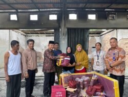 Khafidh Kunjungi dan Salurkan Bantuan Korban Kebakaran Sungai Piul