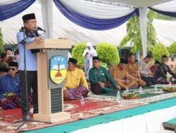 Gubernur Al Haris Apresiasi Penyerahan Murid Baru Secara Adat Melayu Jambi di SMA Negeri 1 Muaro Jambi