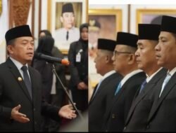 Gubernur Al Haris Lantik Lima Pejabat Pimpinan Tinggi Pratama