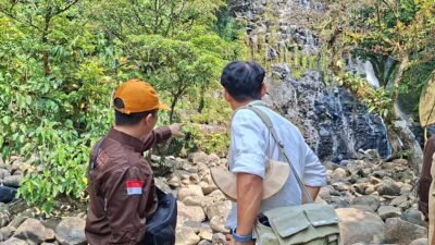 Terdecak Kagum Lihat Struktur Batuan Purba Serintik Hujan Paneh, Evaluator UNESCO Minta Penjelasan Detail BP-Geopark