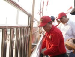 Gubernur Al Haris Pasang 10.000 Bendera Merah Putih di Sepanjang Jembatan Gentala Arasy dan Tempat lainnya