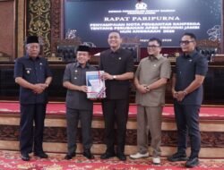 Gubernur Al Haris Sampaikan Nota Keuangan Perubahan APBD Tahun 2026