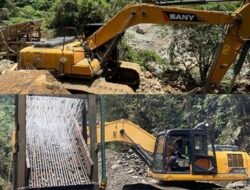Dua Alat Berat Idris, Raja “PETI” Merangin Terpantau Gasak Sungai Marus Alam Pulau Baru