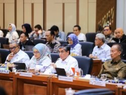 Pemerintah Serahkan DIM RUU Pelindungan Ketenagakerjaan kepada DPR