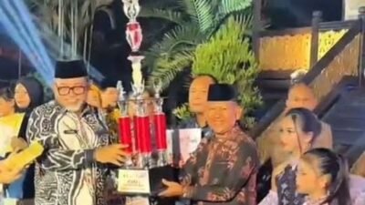 Merangin Juara Pertama Piala Pada Parade Kapal Hias di Pekan Ajang Pesona Pariwisata  Jambi Elok Nian