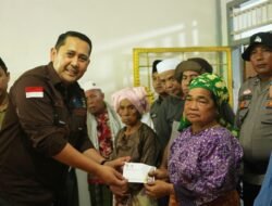 Bupati M. Syukur Salurkan Bantuan Korban Kebakaran Tunggul Bulin