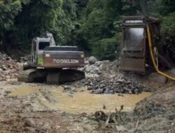 Lahan Menyangga Geopark Kembali di Jarah Tambang Emas Ilegal Mengunakan Alat Berat
