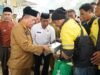 Gubernur Al Haris Bagikan 200 Paket Sembako Kemasyarakat Terdampak Karhutla di Bungo